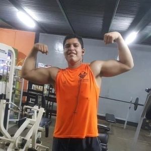 Meet your Posher, Roberto neftaly